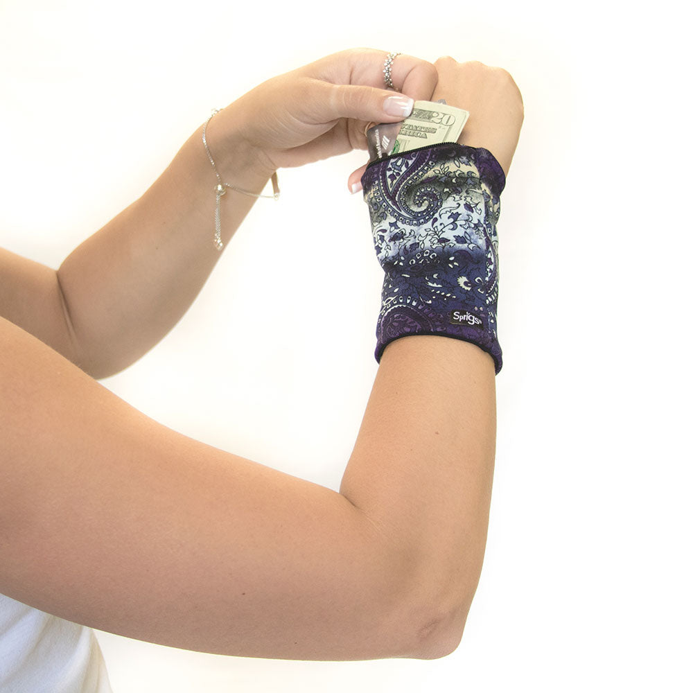 1 Pocket Paisley Wrist Wallet