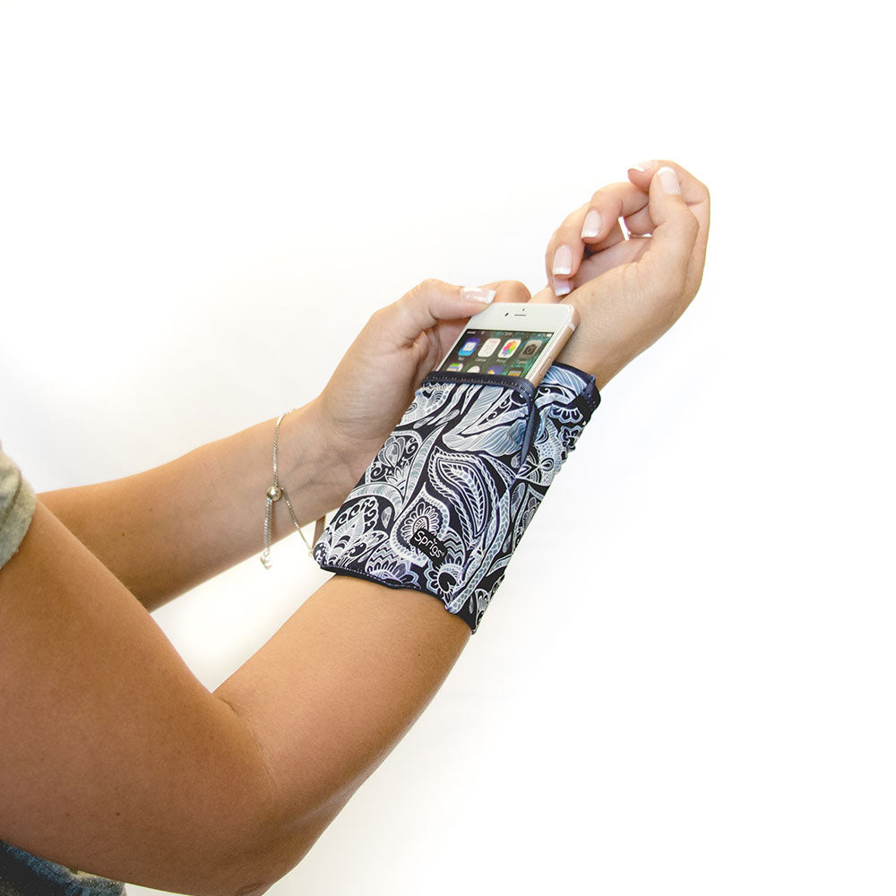 2 Pocket Paisley Wrist Wallet